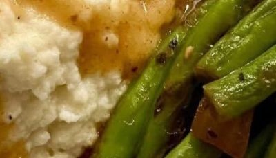 Mississippi Pot Roast with Gravy