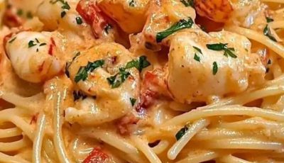 Creamy Lobster Linguine